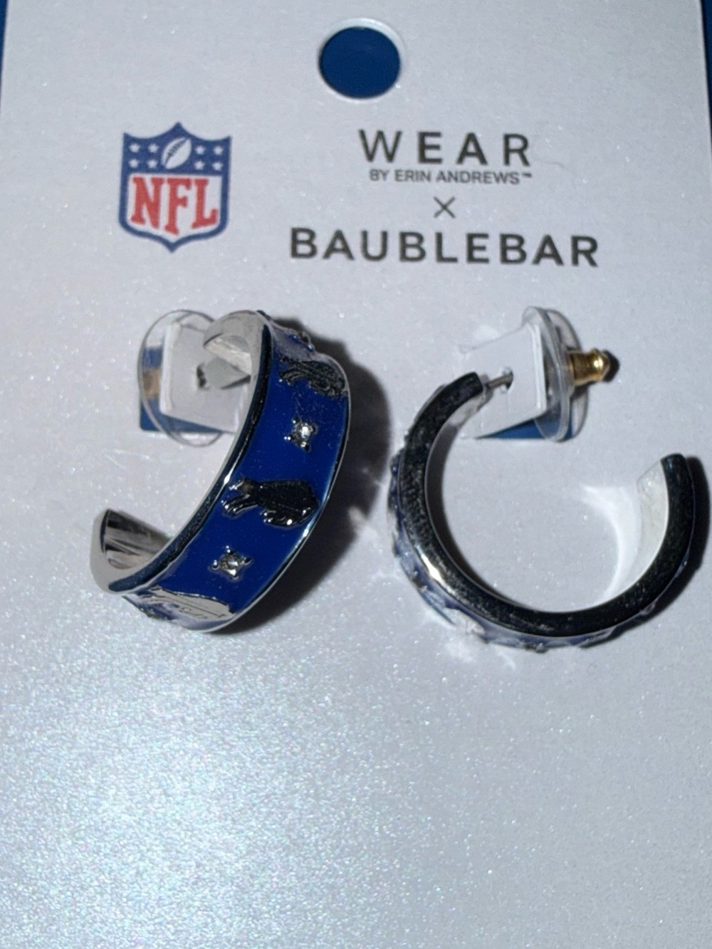 🏈NFL NWT Buffalo Bills earrings. WEAR by Erin Andrews BAUBLEBAR